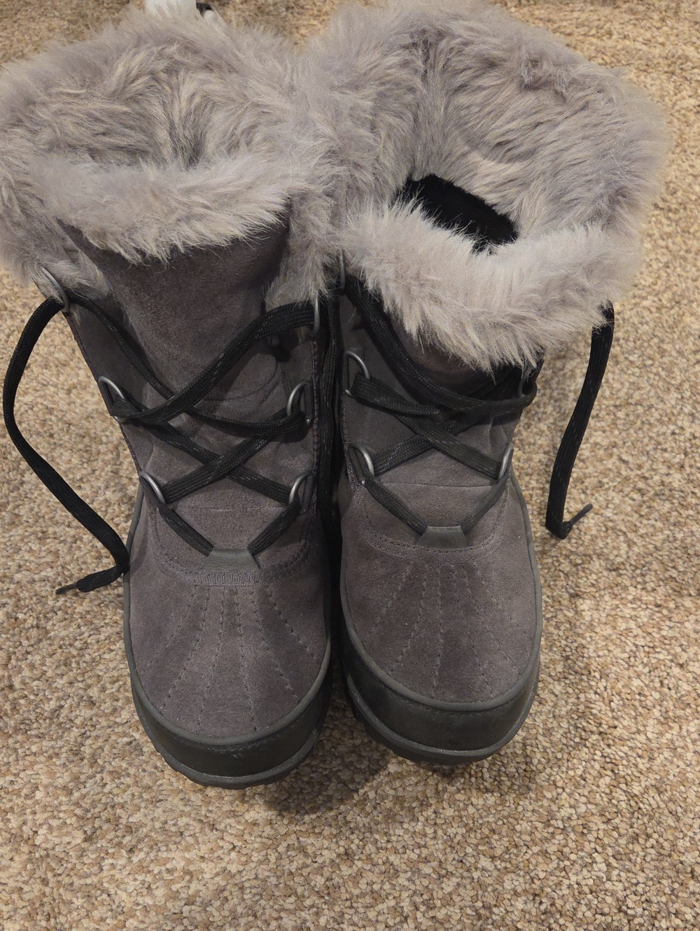 Sorel Gray Faux-Fur Lace-Up Winter Boots Size 9